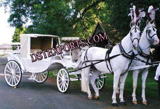 Covered Turist Horse Carriage For Wedding