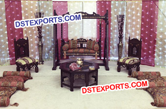 Wedding Stage With Black Antique Jhula