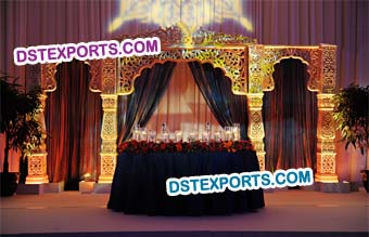 Stylish Traditional wedding Stage Set