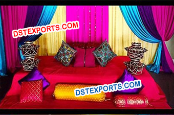 Beautiful Rich Coloured Maiya Mehndi Decoration
